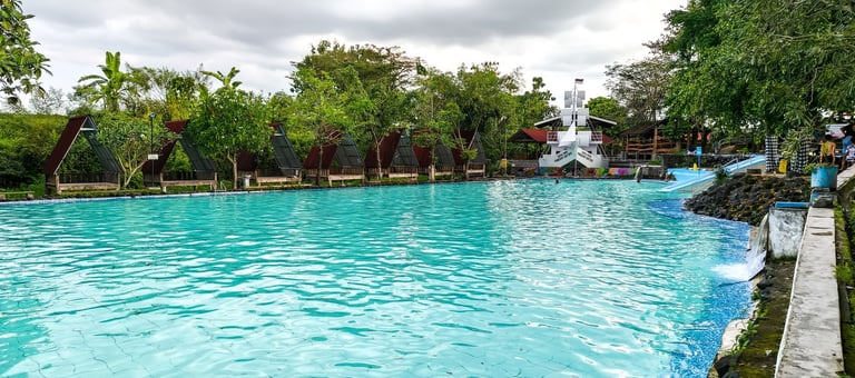 The view of the swimming pool taken from the front position